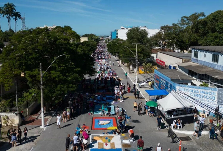 Celebração de Corpus Christi altera circulação e reúne tradição religiosa no município. Divulgação